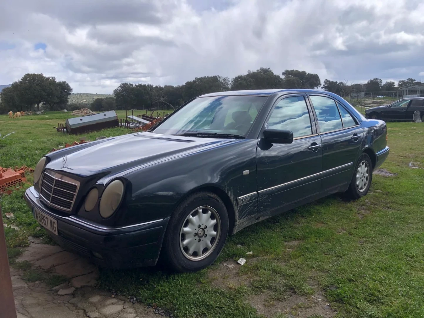 Mercedes Benz E290TD ELEGANCE — 298.000 km — 3000 CC , 6 CILINDROS EN LINEA — 129 CV — Navacerrada, Madrid.